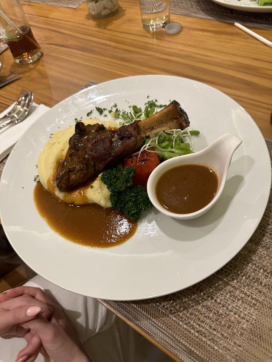 Coco Restaurant Photo 3