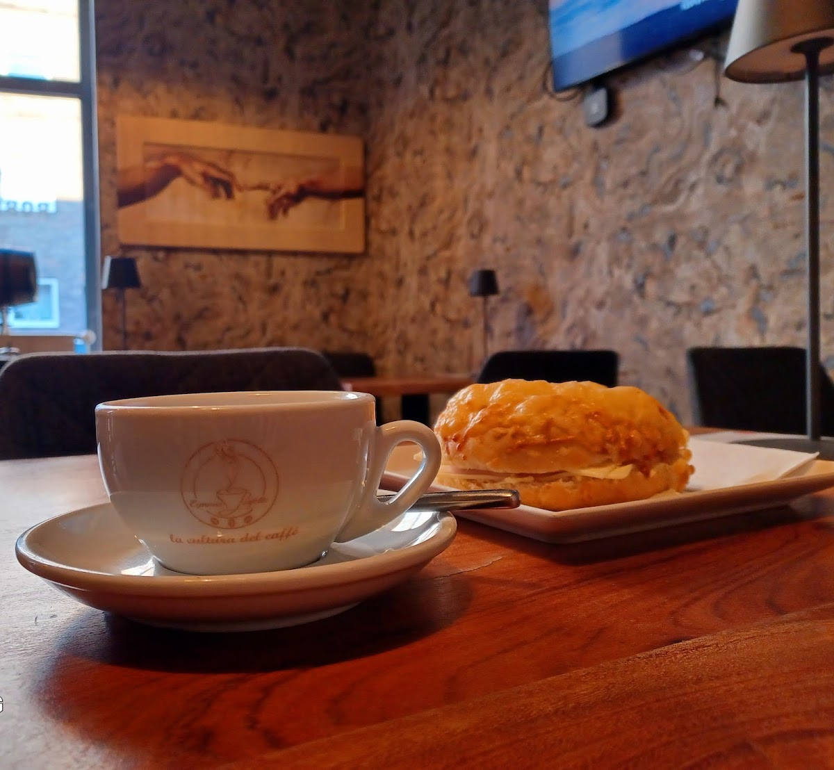 Roberts Cafe Photo 3