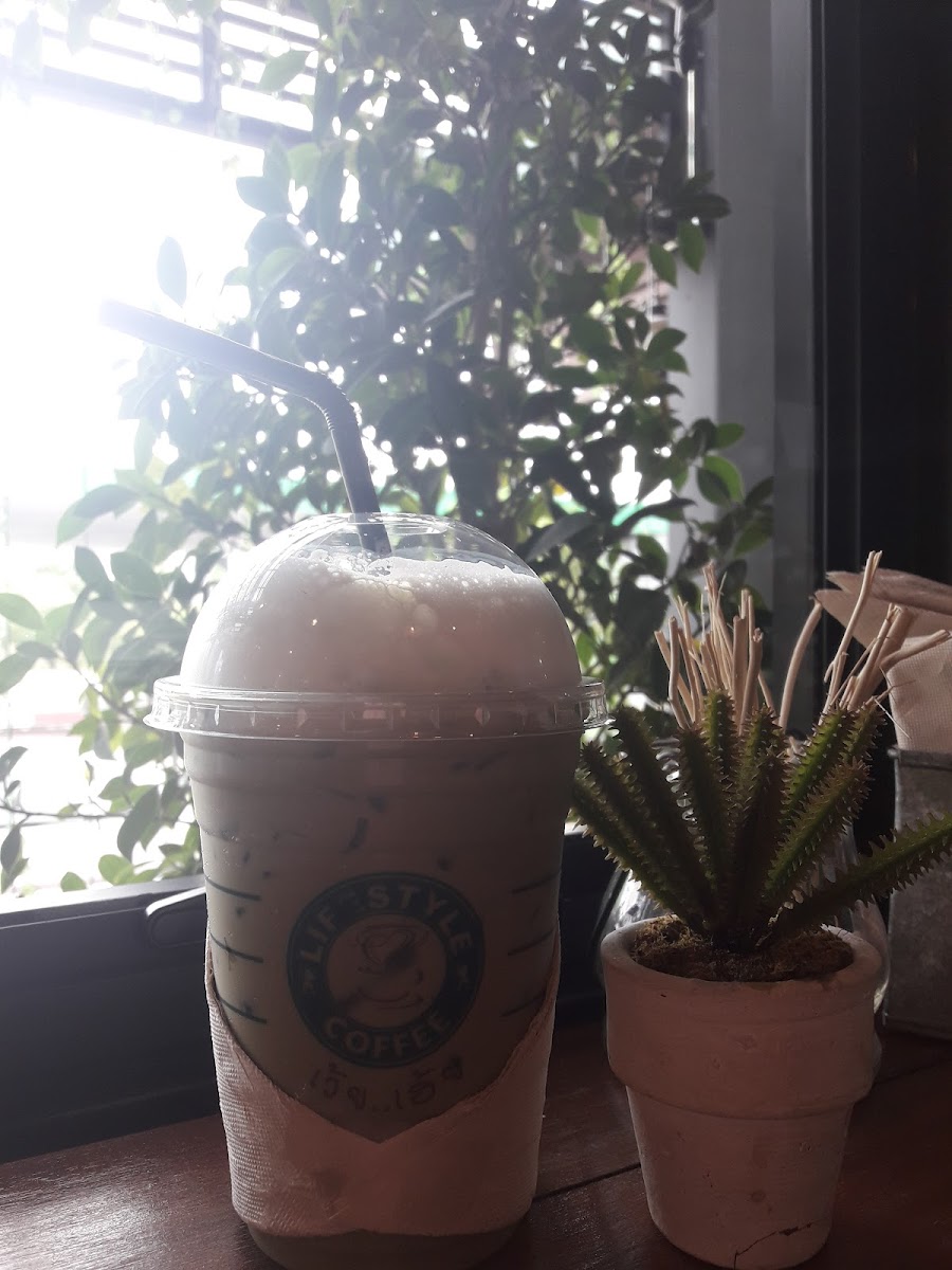 Lifestyle Coffee Photo 10