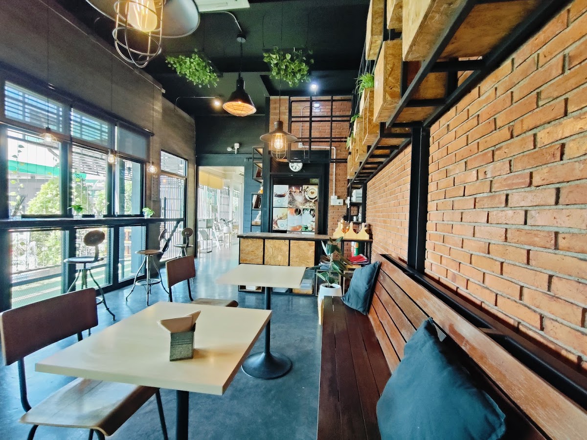 Lifestyle Coffee Photo 4