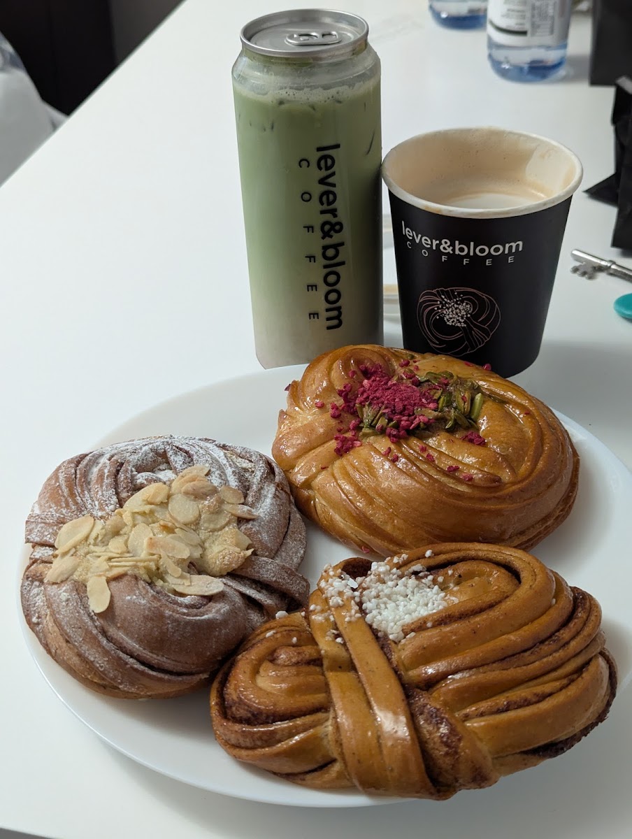 Lever & Bloom Coffee Photo 4
