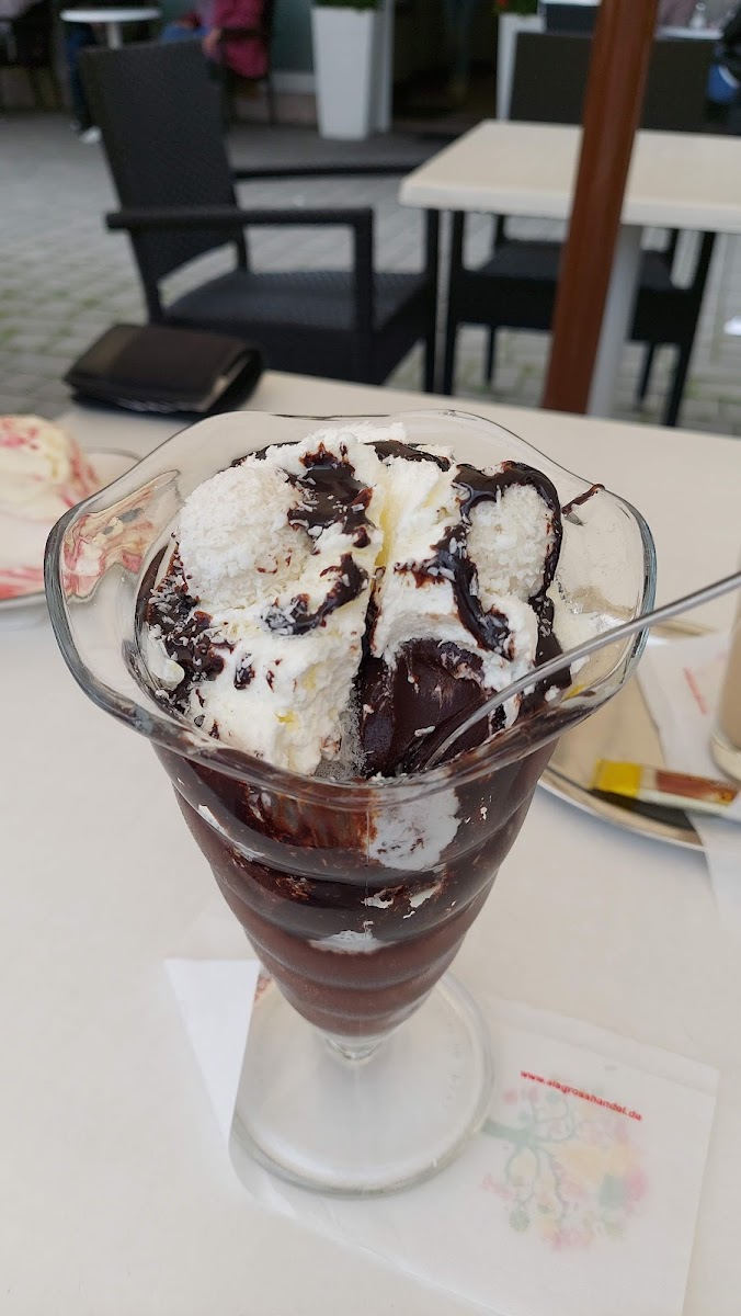 Eiscafe Pazzano Photo 9