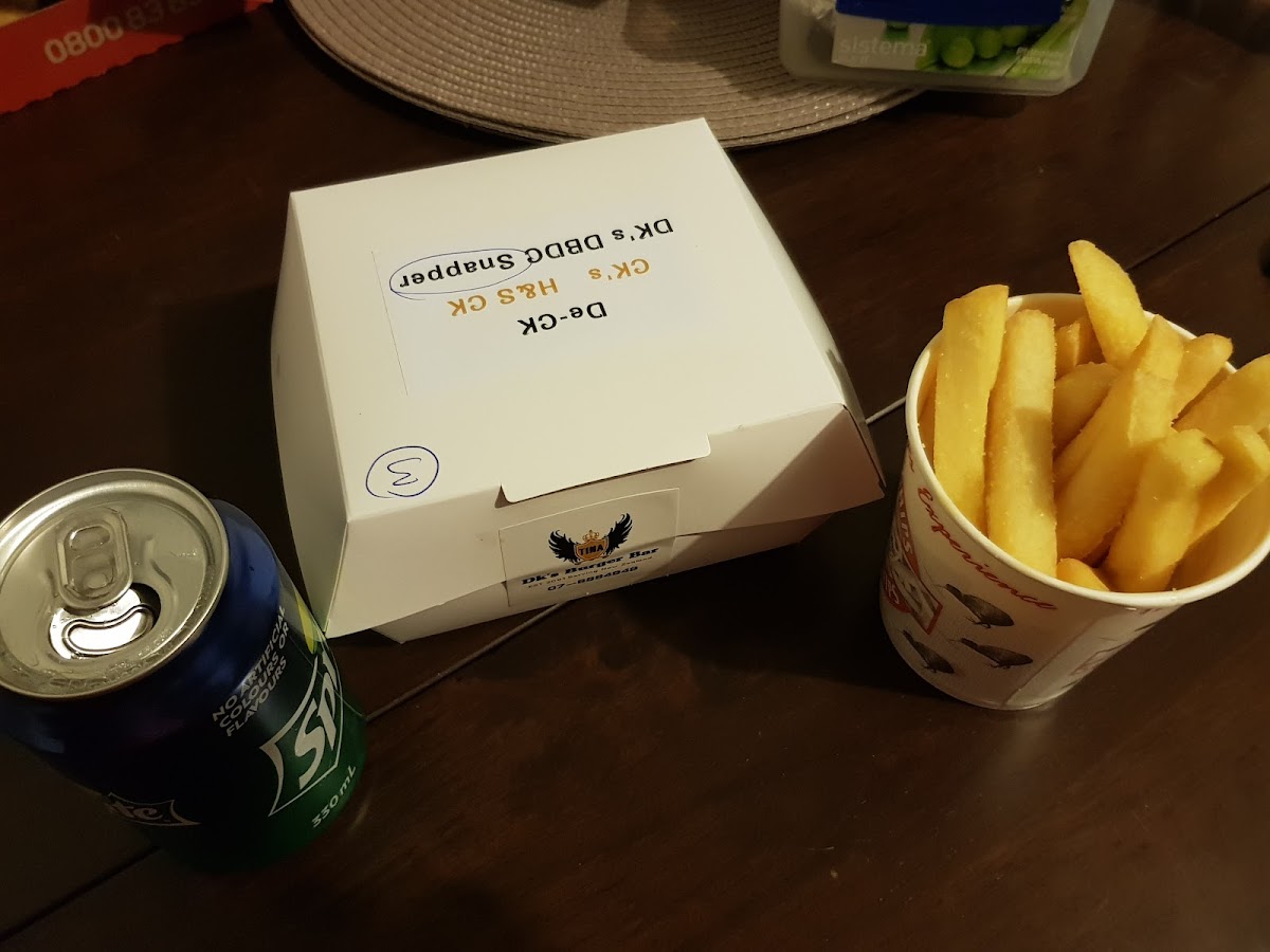 DKs Burger Bar Photo 10
