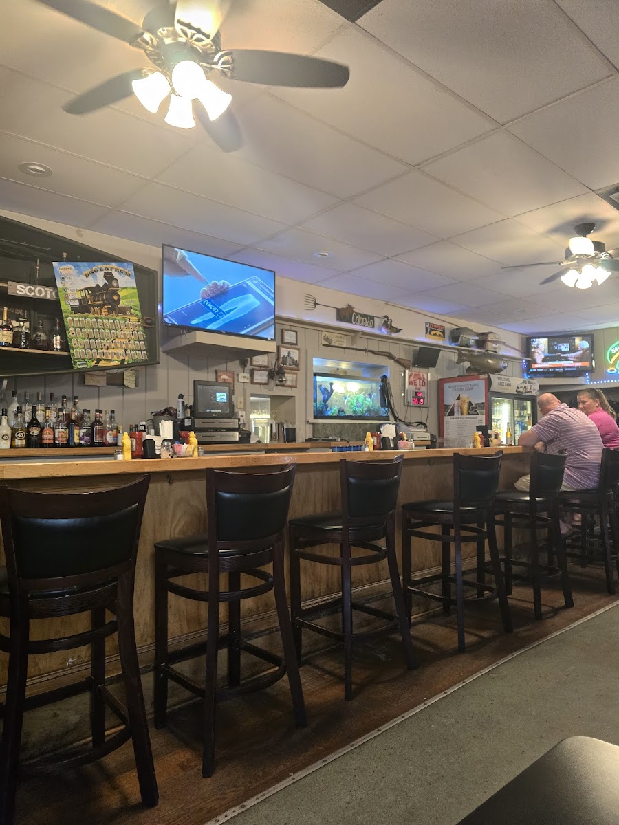 Southfork Restaurant & Pub Photo 4