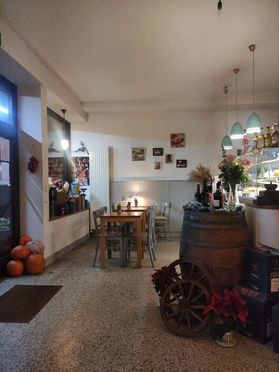 Café Dein & Mein Photo 3