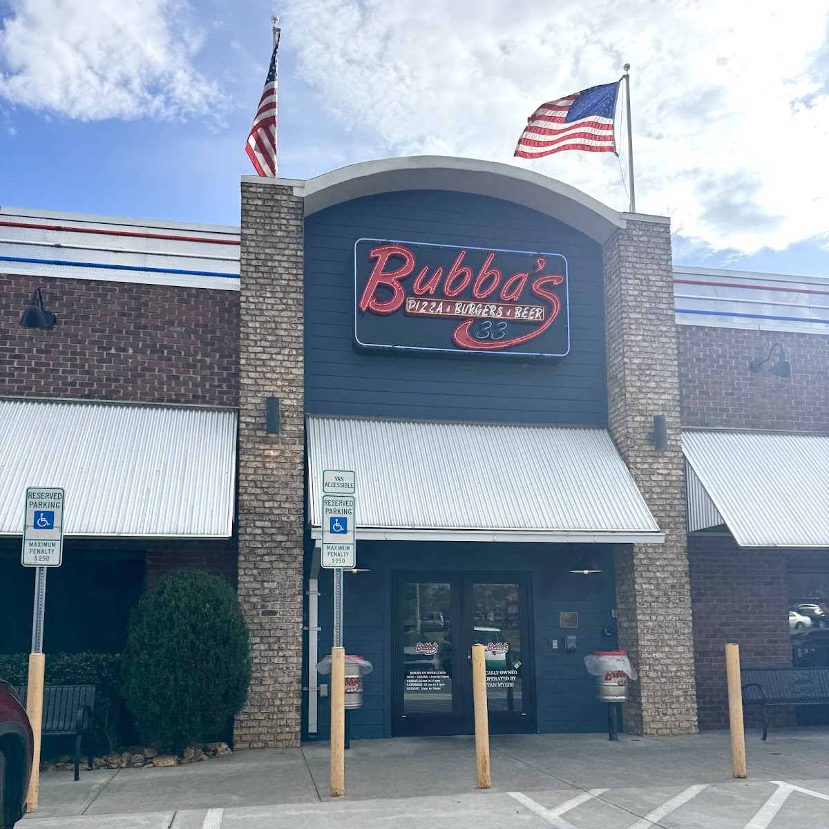 Bubba's 33