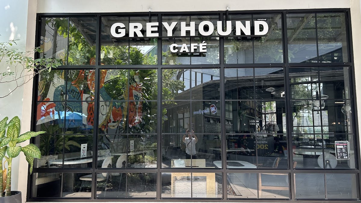 Greyhound Café Market Place Krungthep Kreetra