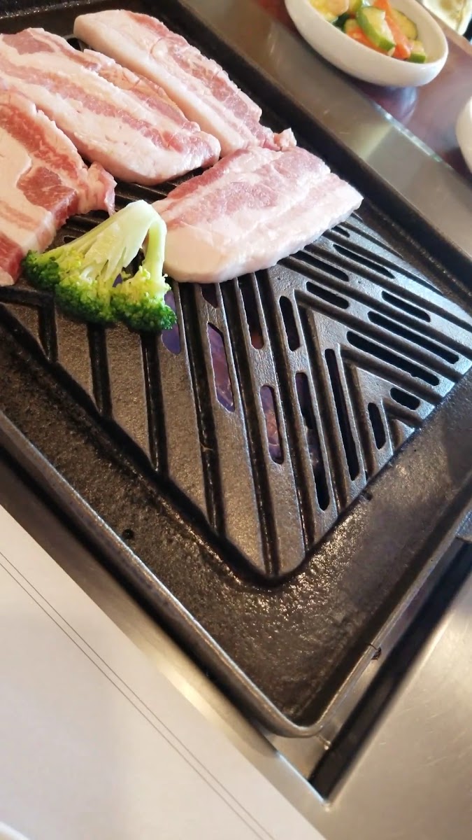 WOW K-BBQ Photo 2