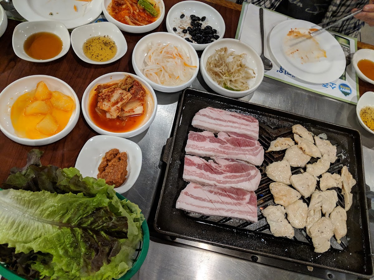 WOW K-BBQ Photo 4