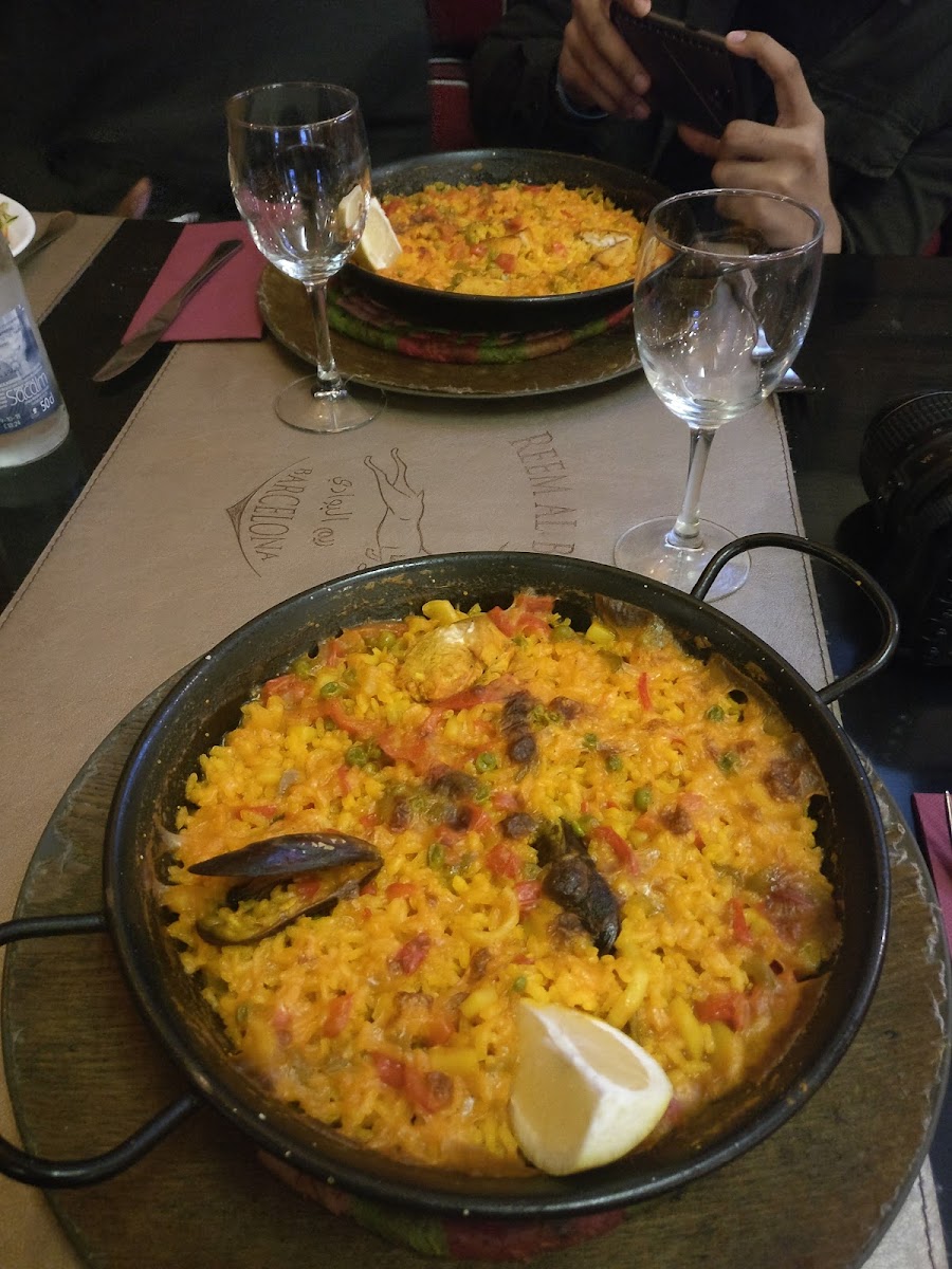 Al Bawadi Barcelona Photo 6