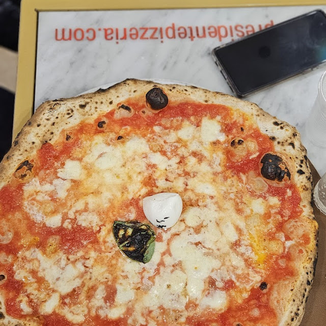 Pizza Margherita Con Bufala