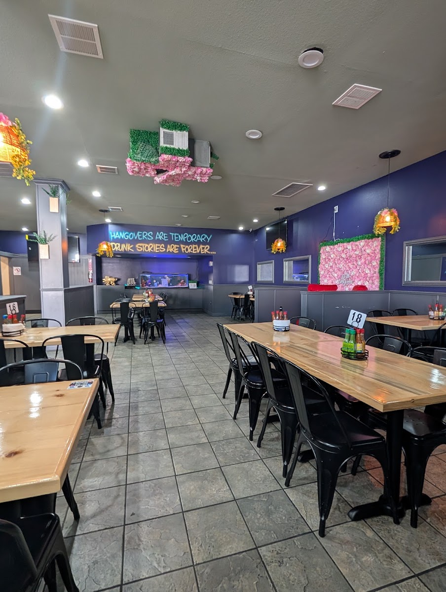 El Acapulqueno Mariscos y Sushi
