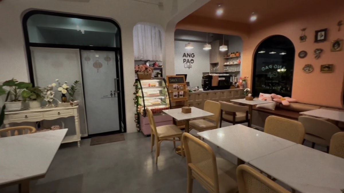 Angpao Cafe & Restaurant Photo 2