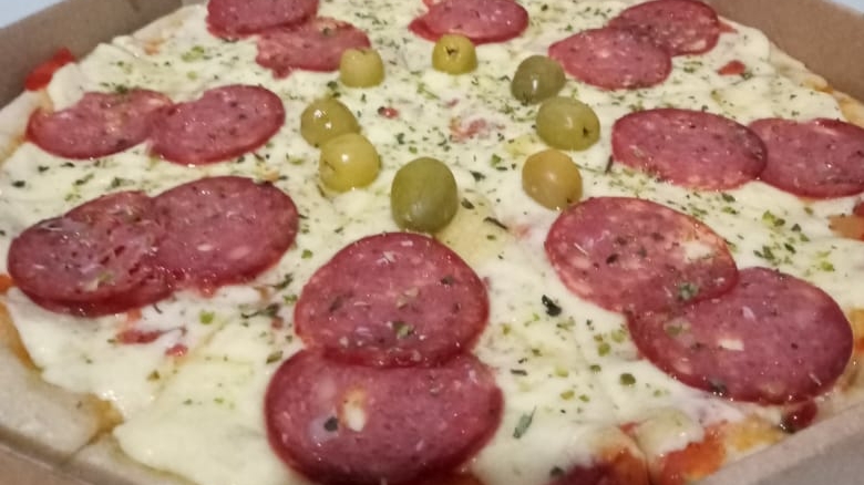 Mía Muzza (Bon Appétit) Photo 3