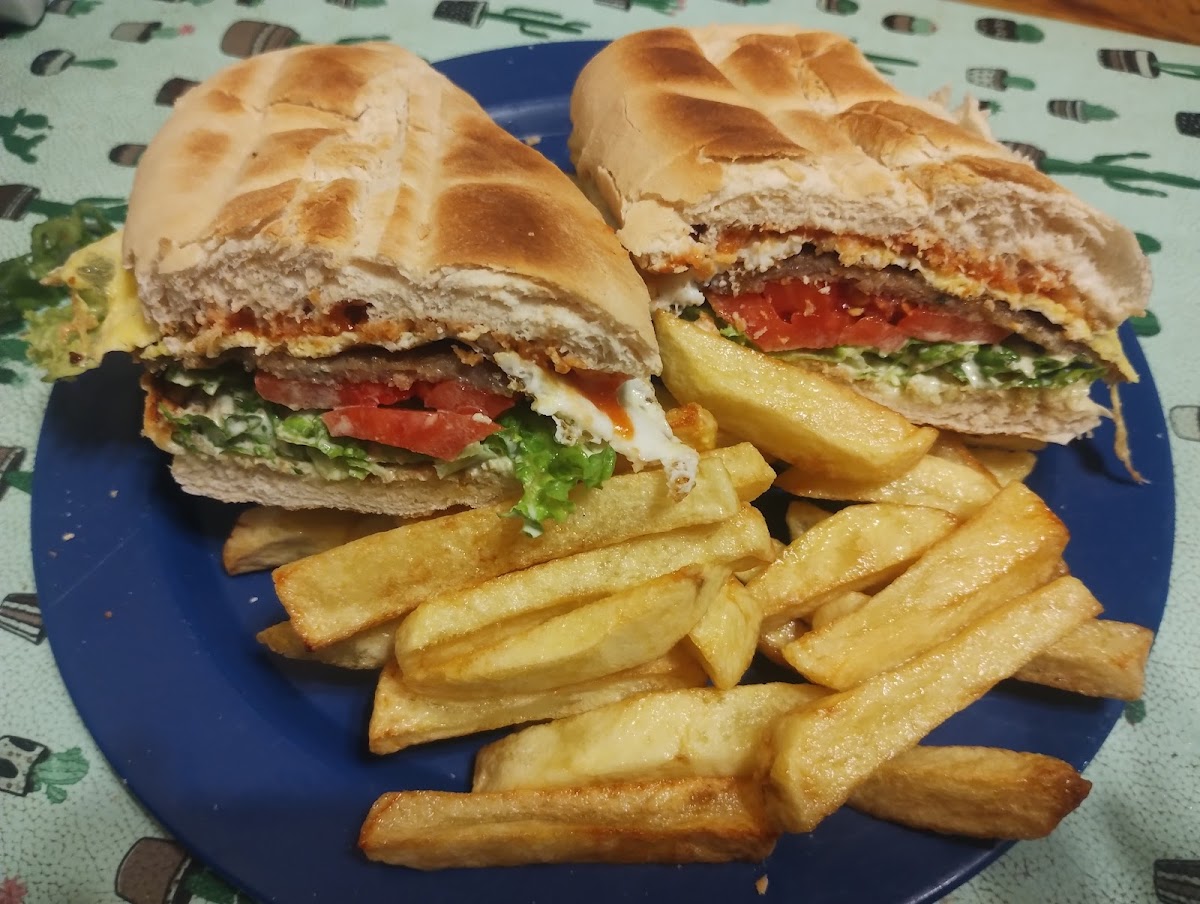 Sandwicheria Snoopy Photo 8