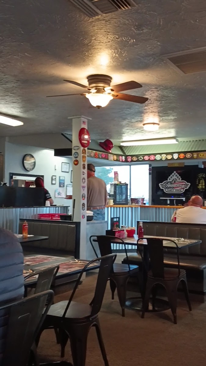 J's Hideaway Tehachapi Photo 2