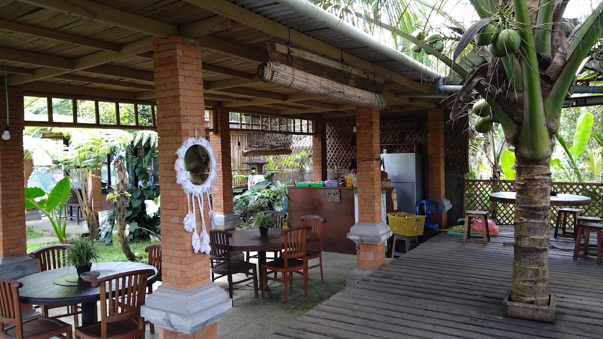 Warung Makan Sari Kenali Mujair Nyat-nyat