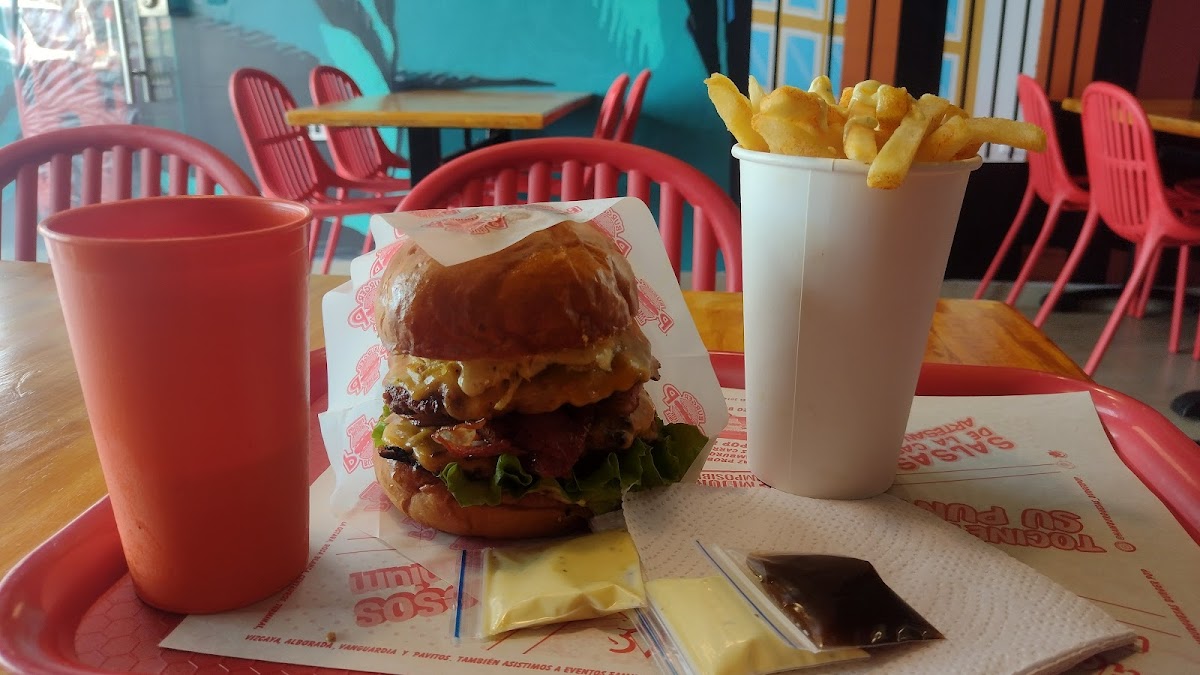 BurgerPOP - Restrepo Photo 2
