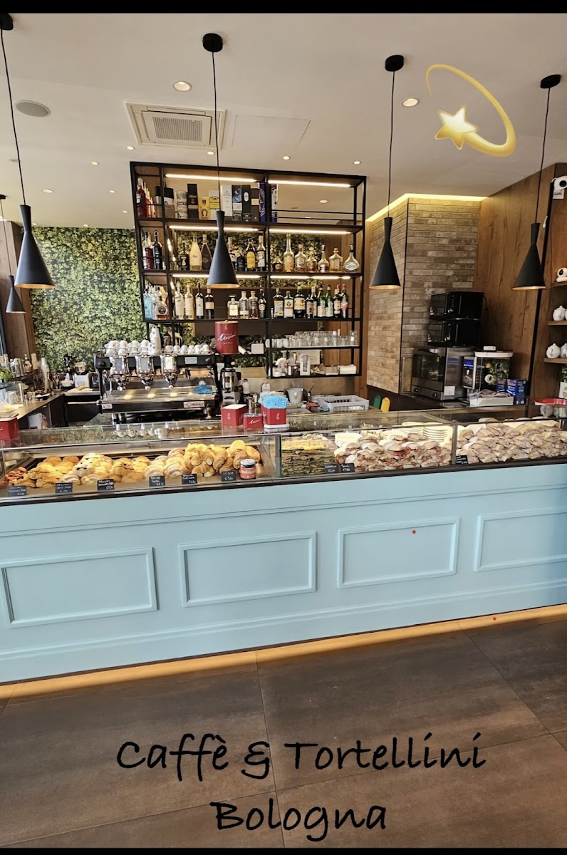 Caffè & Tortellini Photo 7