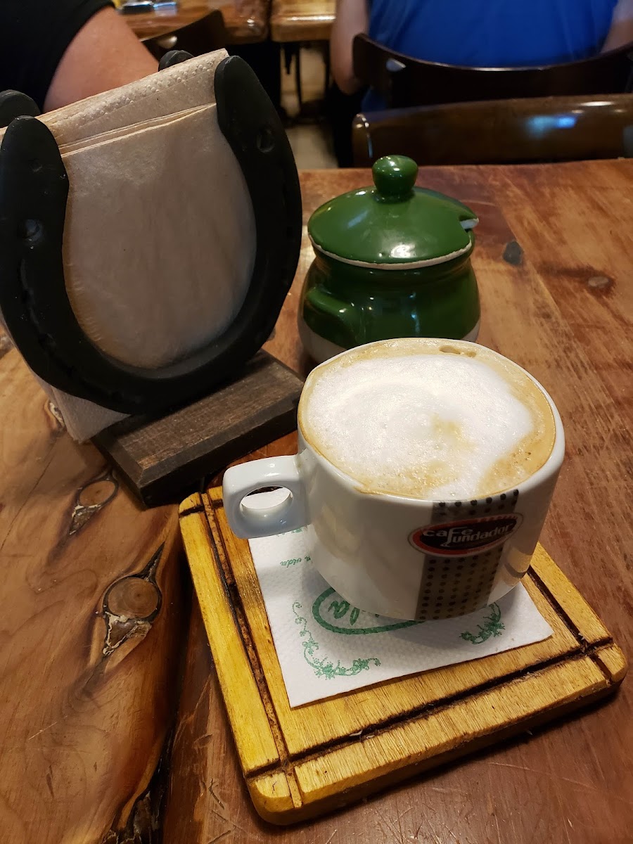 Candela Mate y Café Photo 6