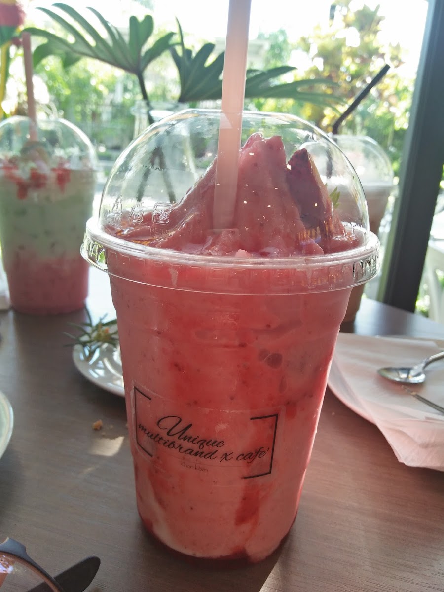 Unique Cafe' Photo 8