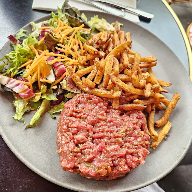Tartare de Bœuf Charolais Au Couteau Knife-cut Beef Tartare Charolais