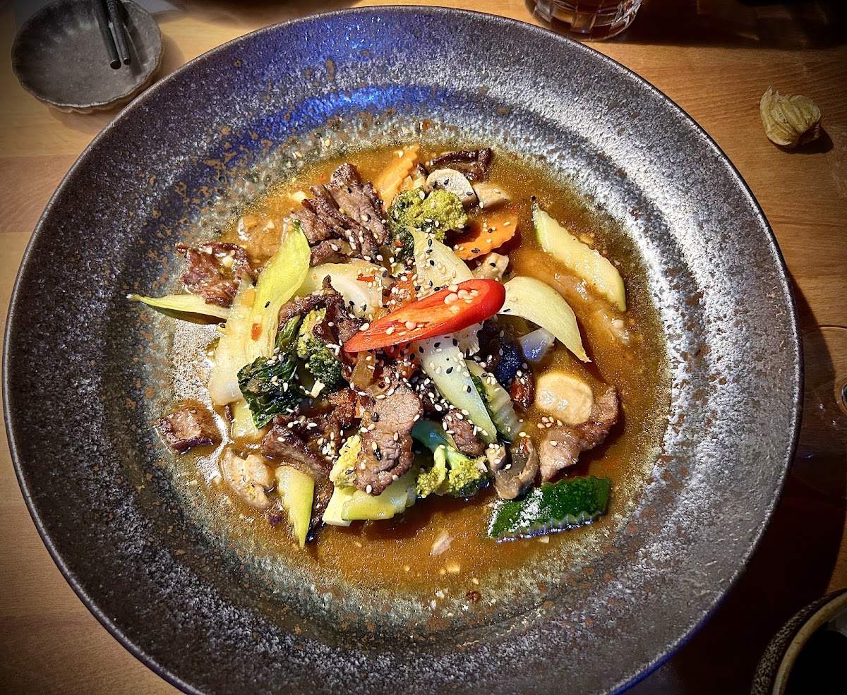 Yuki Pan Asia & Sushi Bar Photo 4