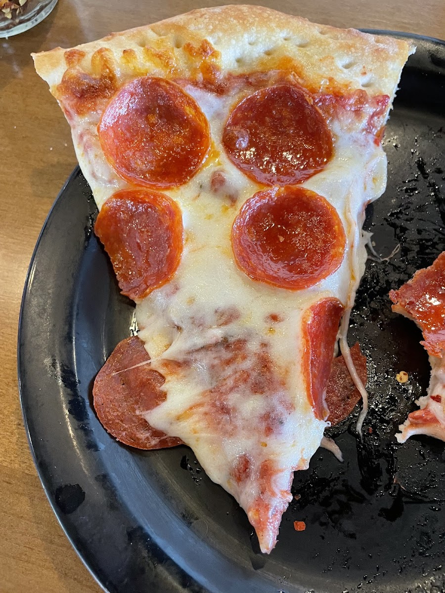 Upper Crust Pizza Photo 4