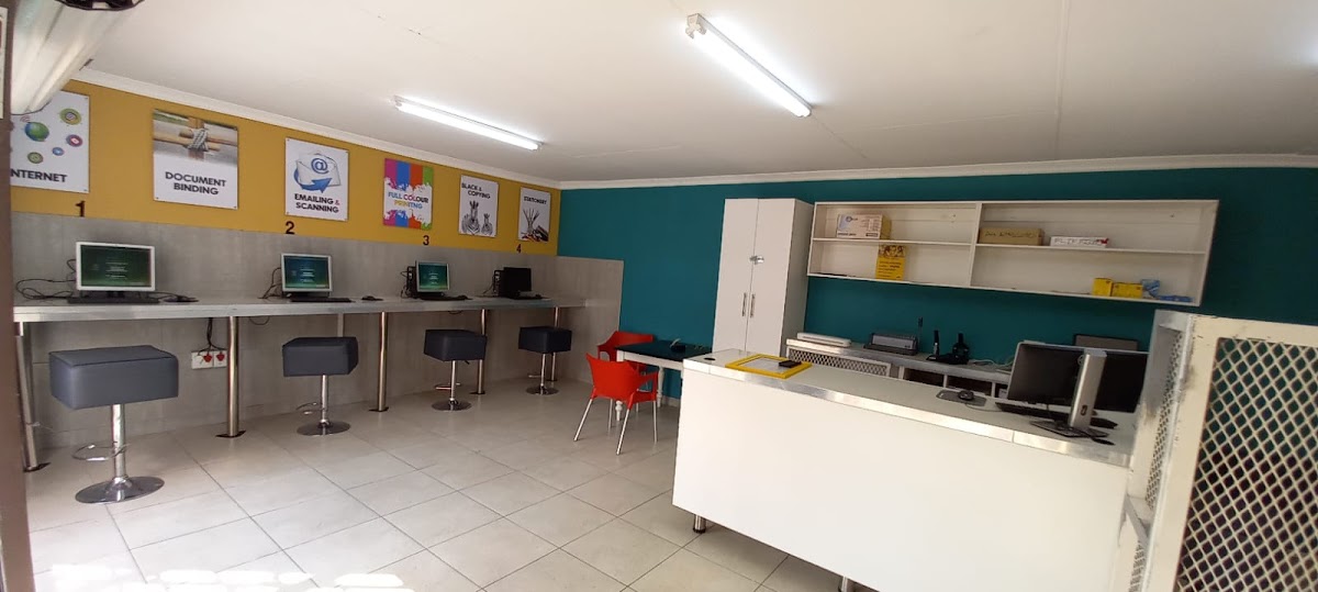 Pizza Deli Internet Cafe Photo 7