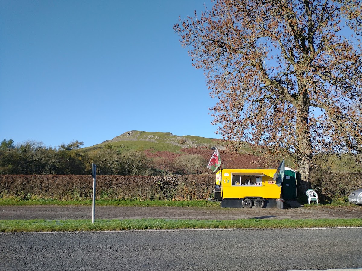 A44 Yellow snack van Photo 7