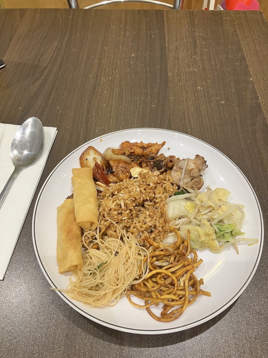 Young Cheng Buffet Photo 5