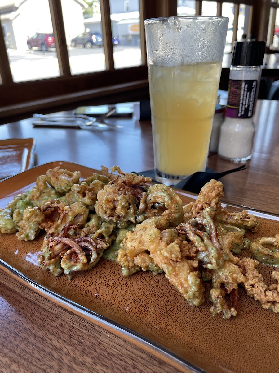 DoGoods Tavern Photo 5