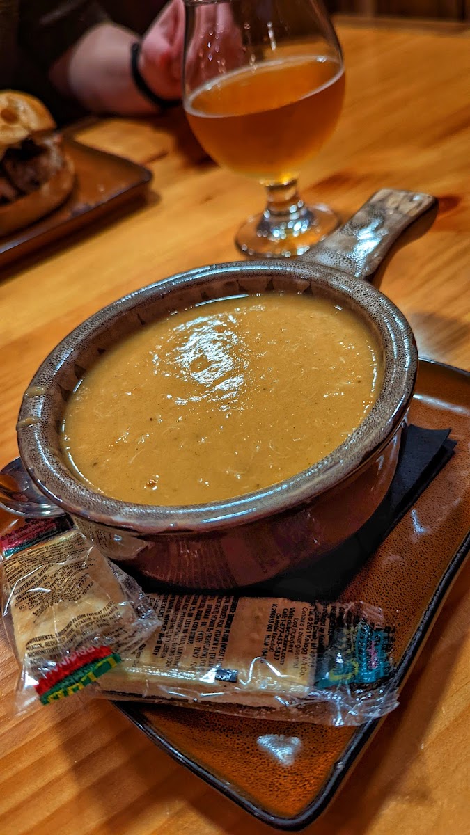 DoGoods Tavern Photo 9