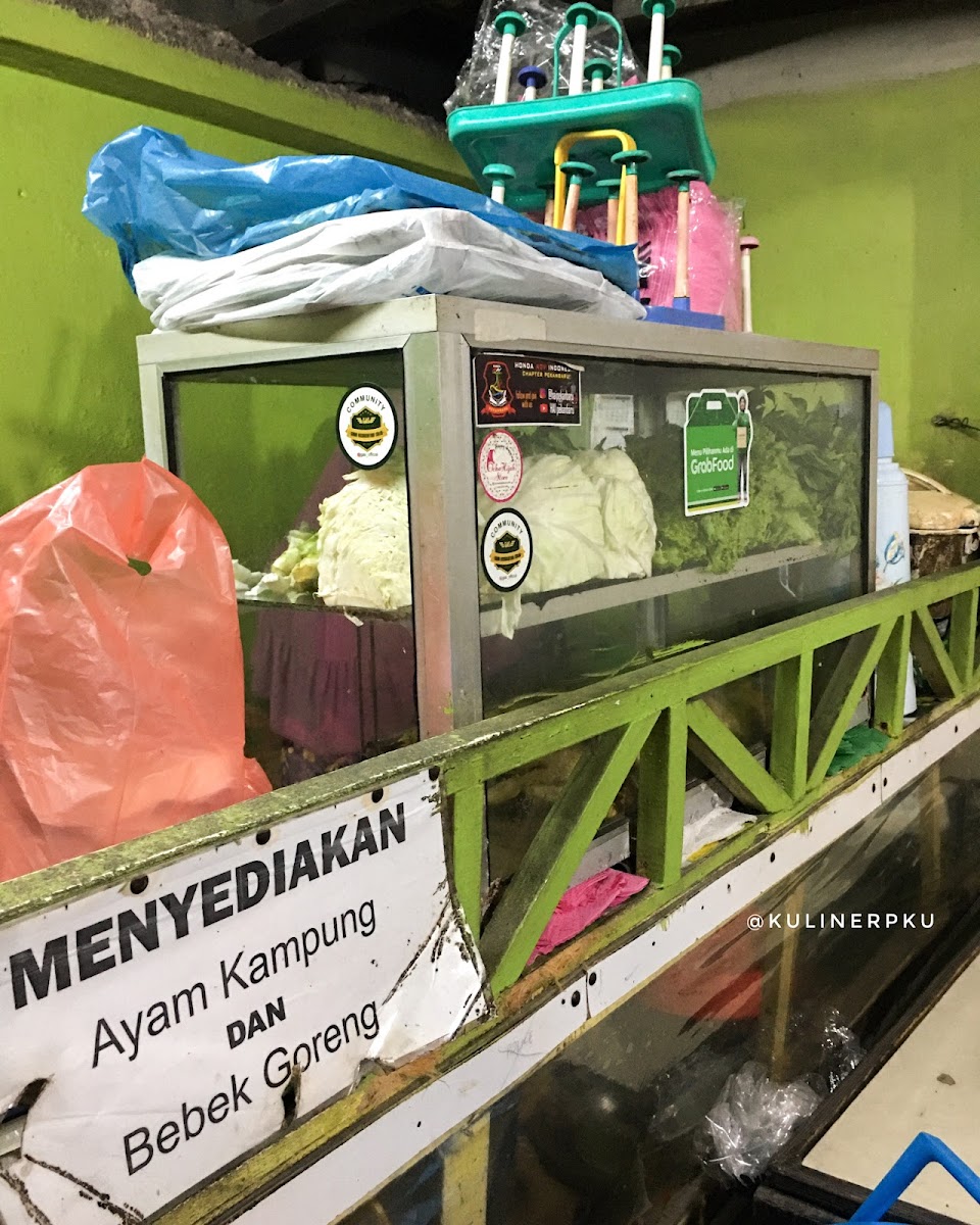 Pecel Lele Anissa Photo 2