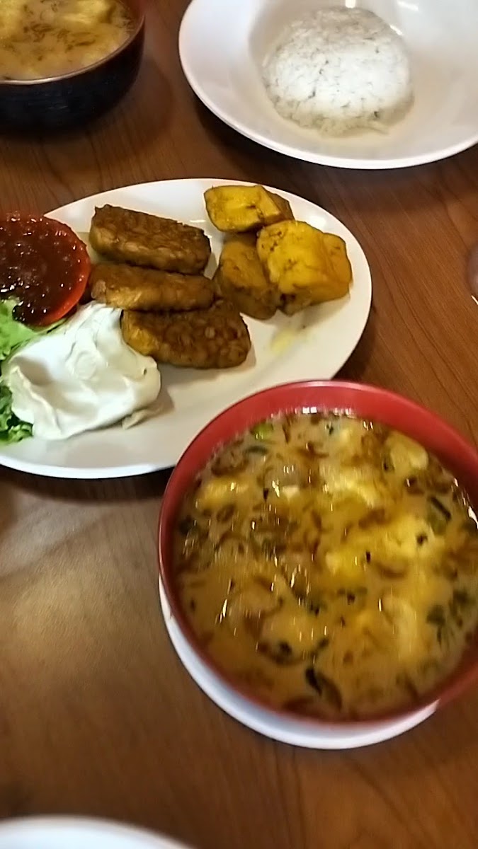 Resto Betawi Bang Khoir Photo 2