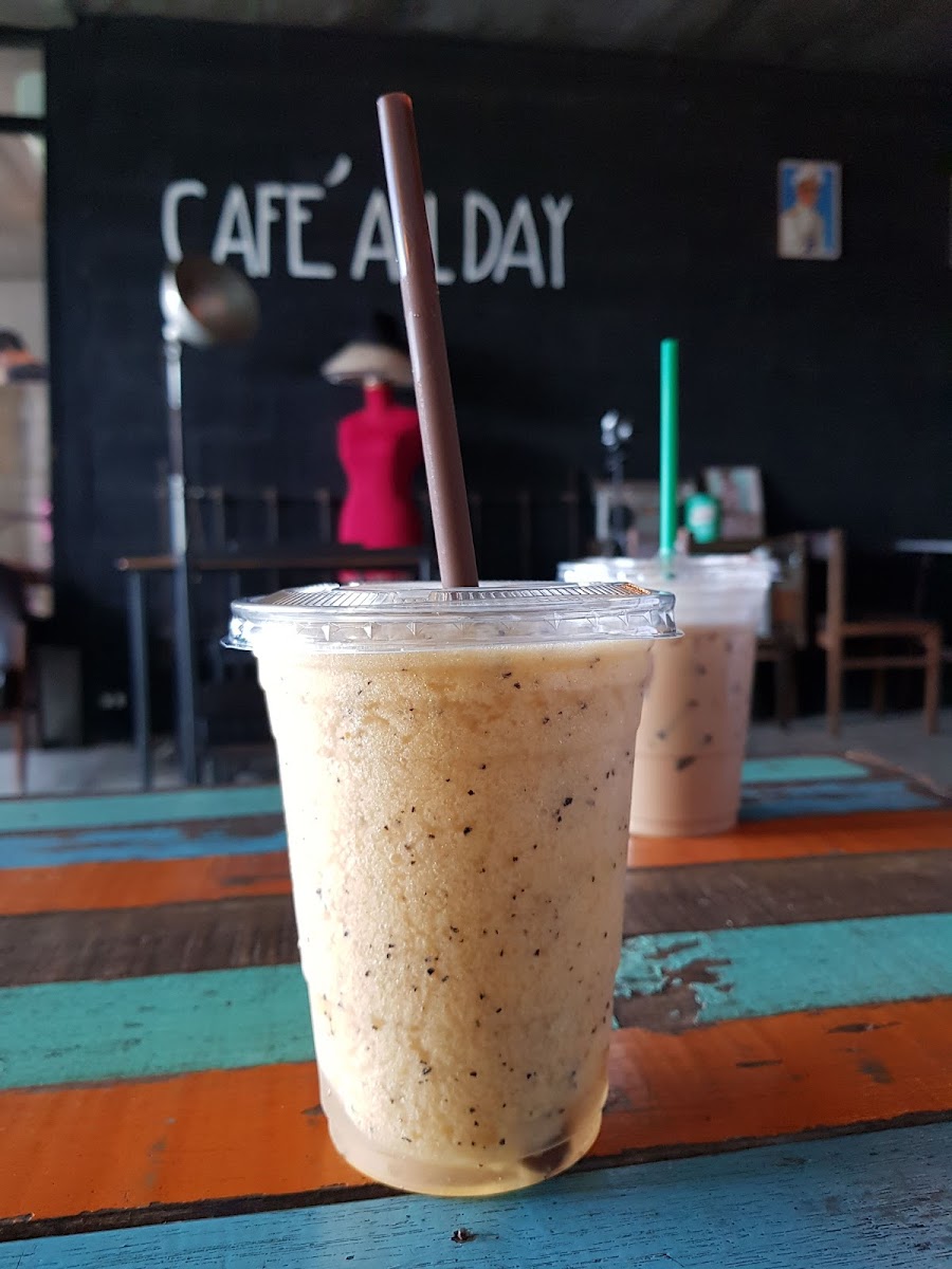 Café All Day Photo 2