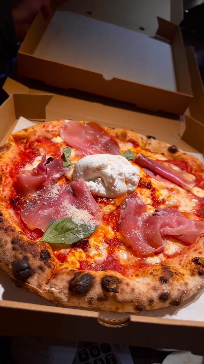 Tides Pizzeria Photo 2