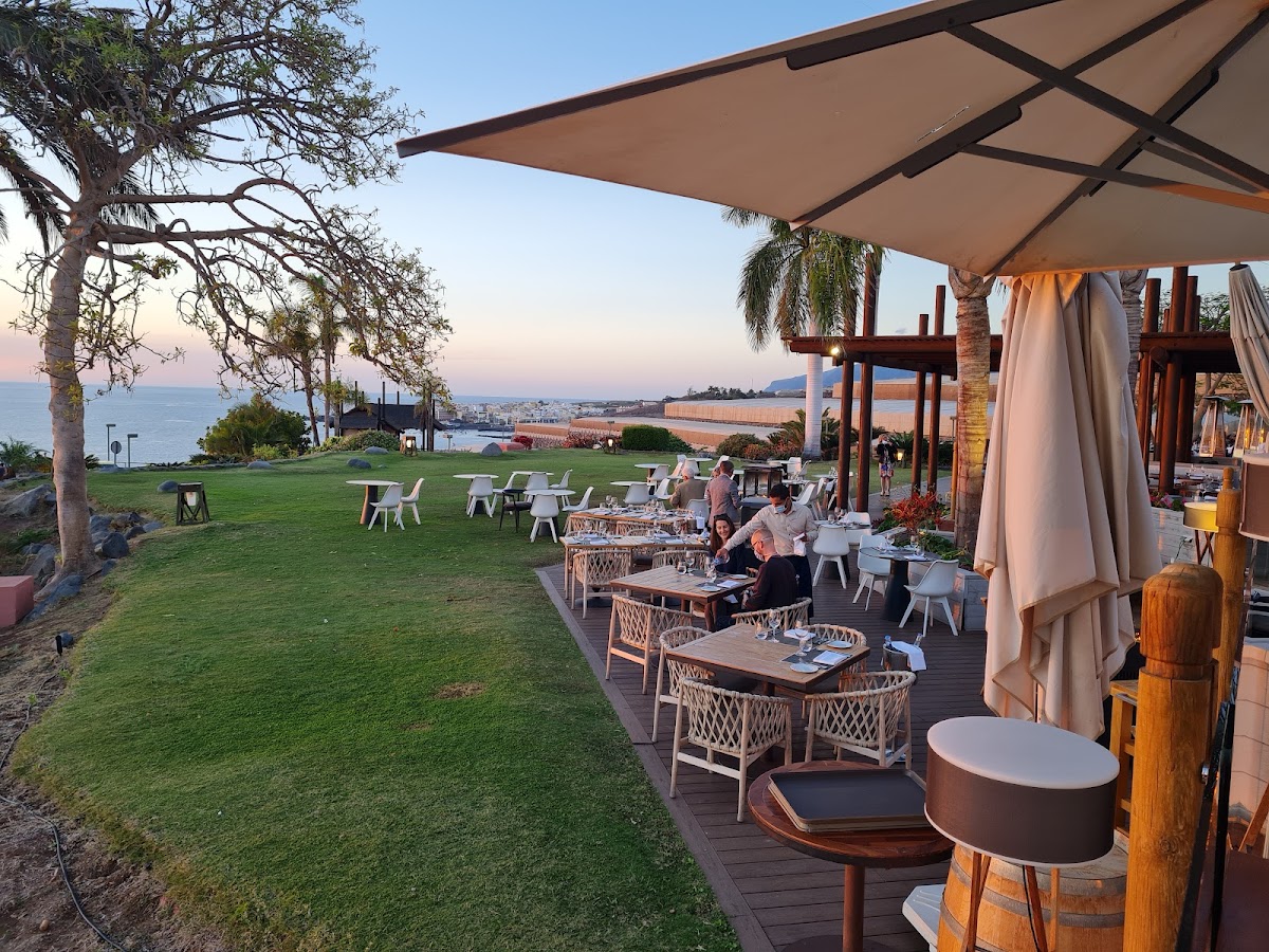El Mirador Restaurant