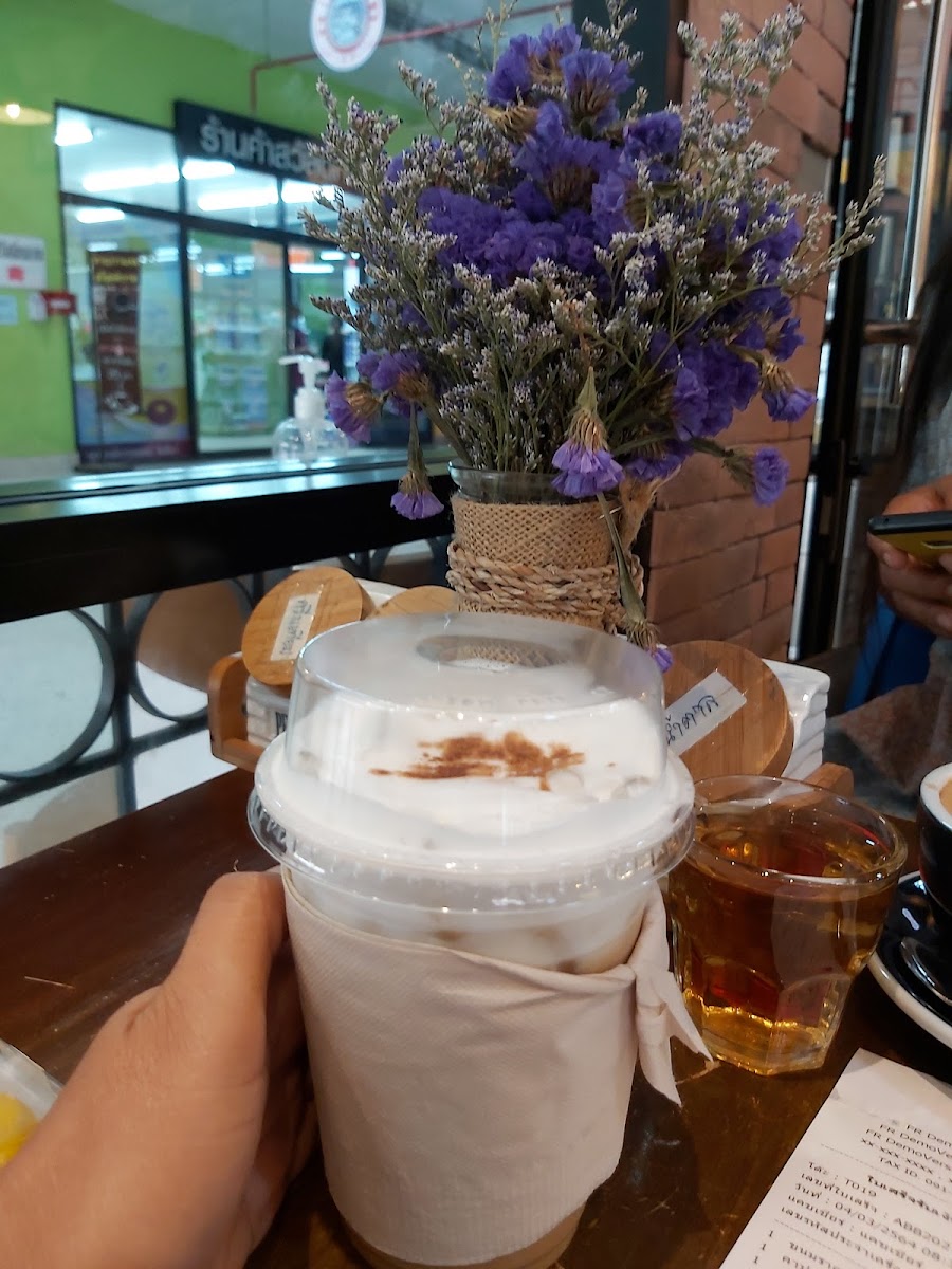 Pooh Whan Bakery & Coffee Photo 10