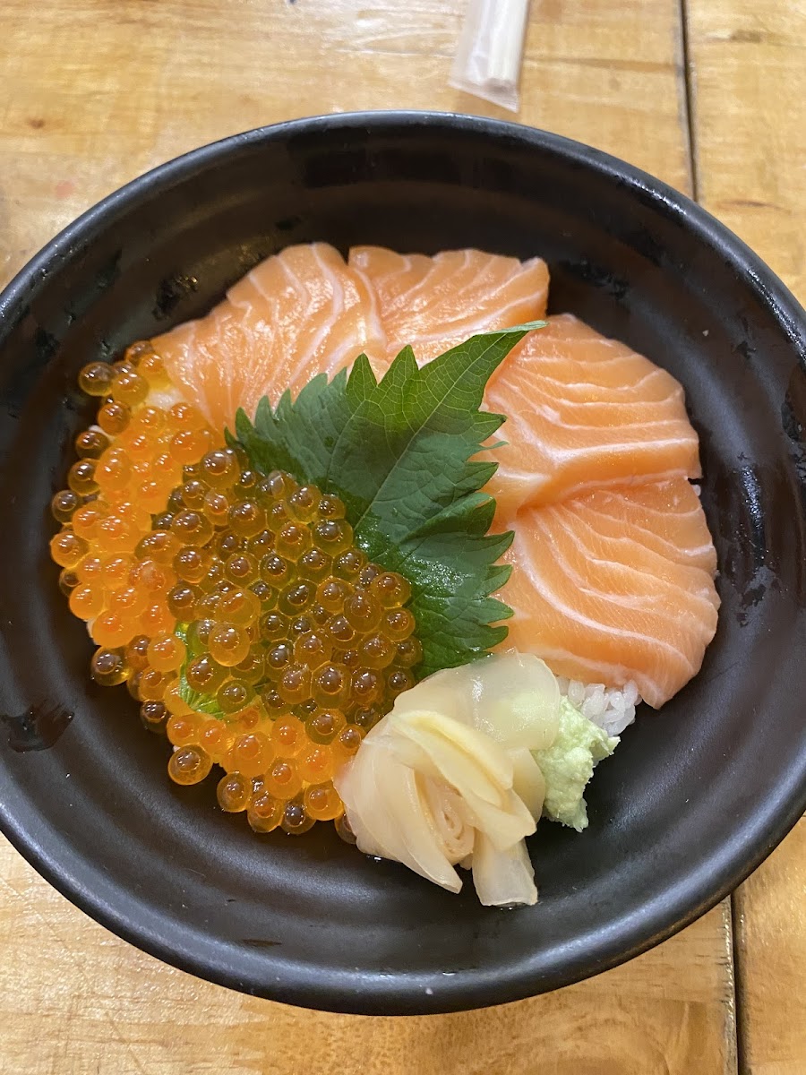 Wabi-Sabi Sashimi & Sushi Bar Photo 3