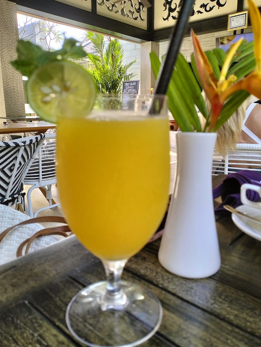 Groove Restaurant & Bar Photo 7