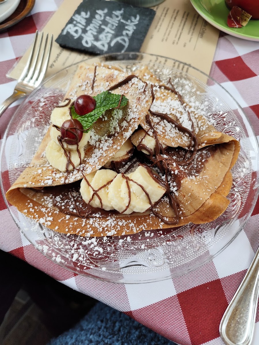 JoJos Creperie Photo 4