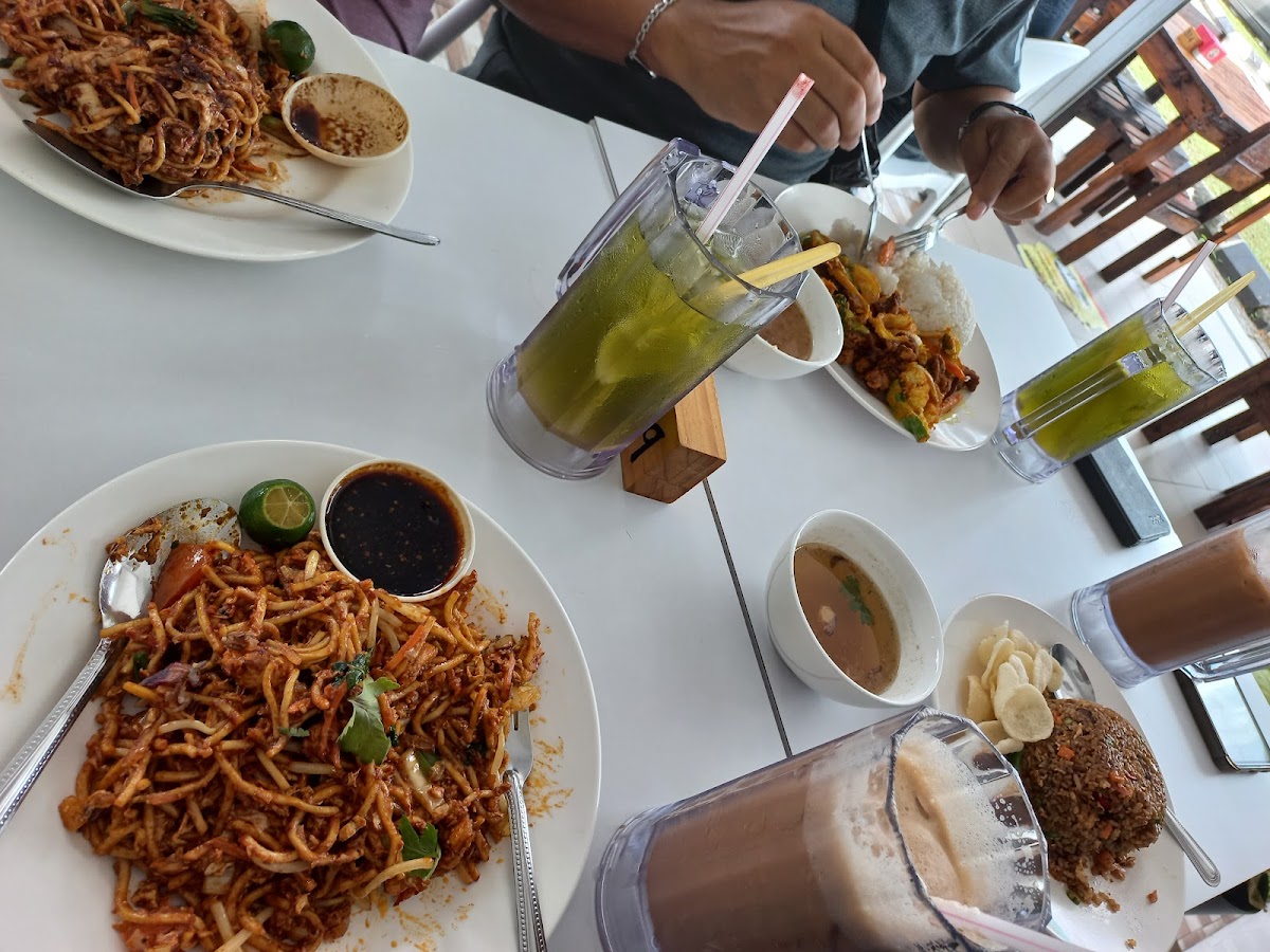 My Rizqi Cafe Photo 3