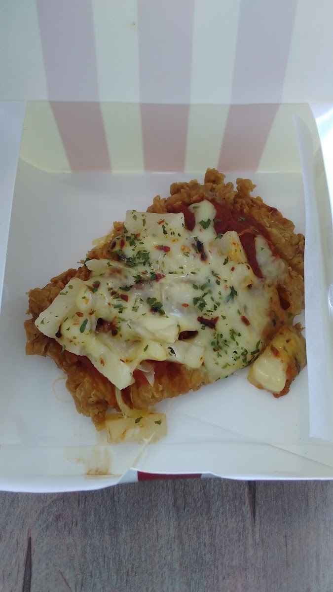 KFC R2 Avenue, Sungai Dua Photo 9