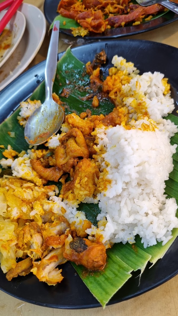 KKSV Restaurant 新海景美食中心 Photo 9