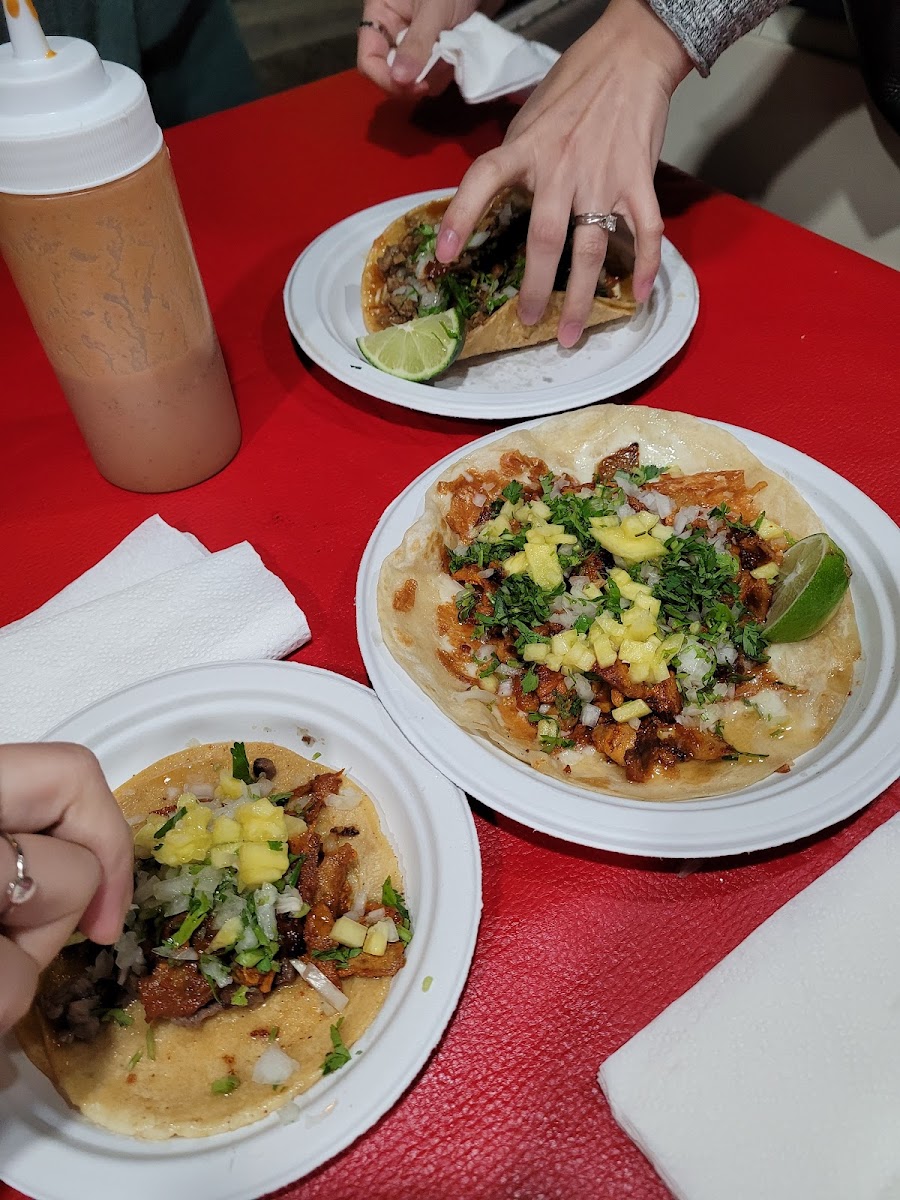 Rapido Y Sabroso Taco Truck Photo 7