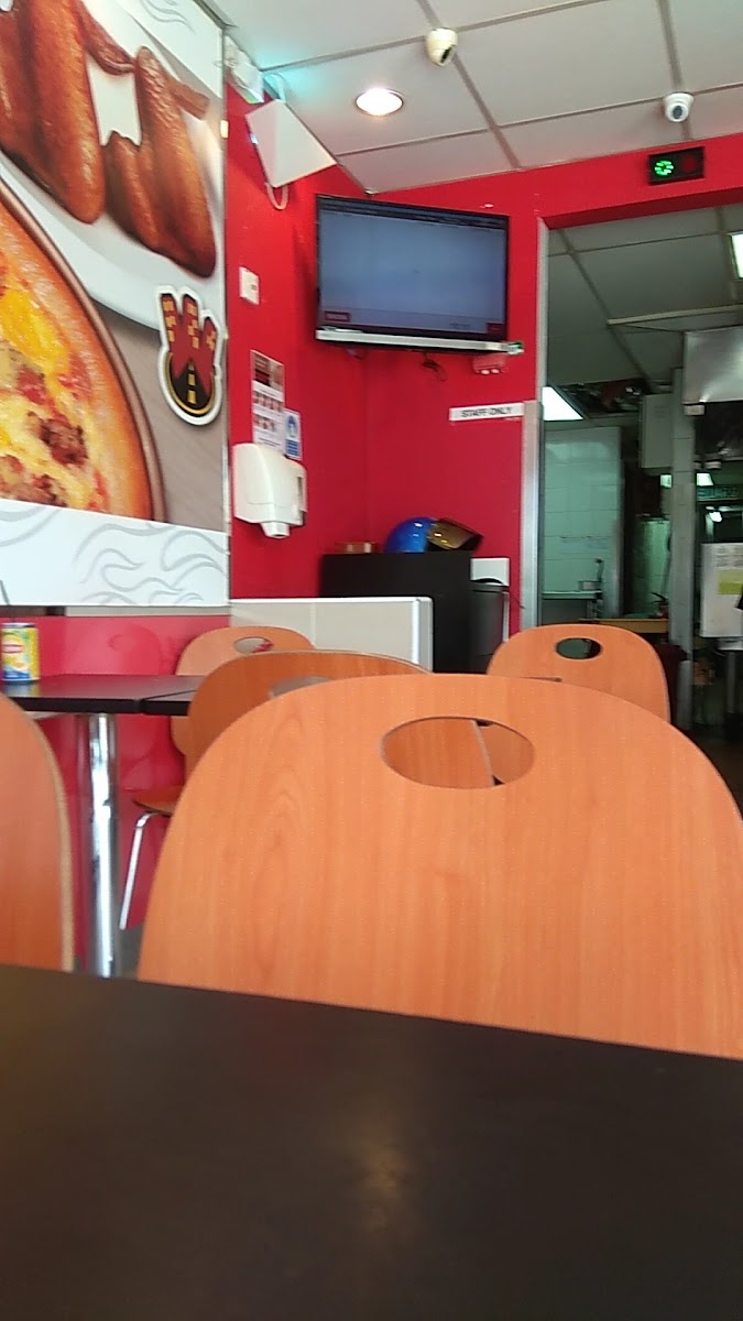 Pizza Hut Delivery Muadzam Shah Photo 2