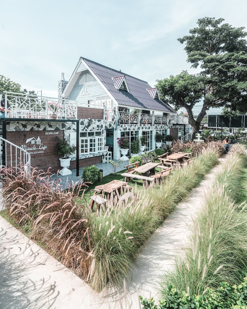 Miracle cafe'มิราเคิลคาเฟ่ Photo 4