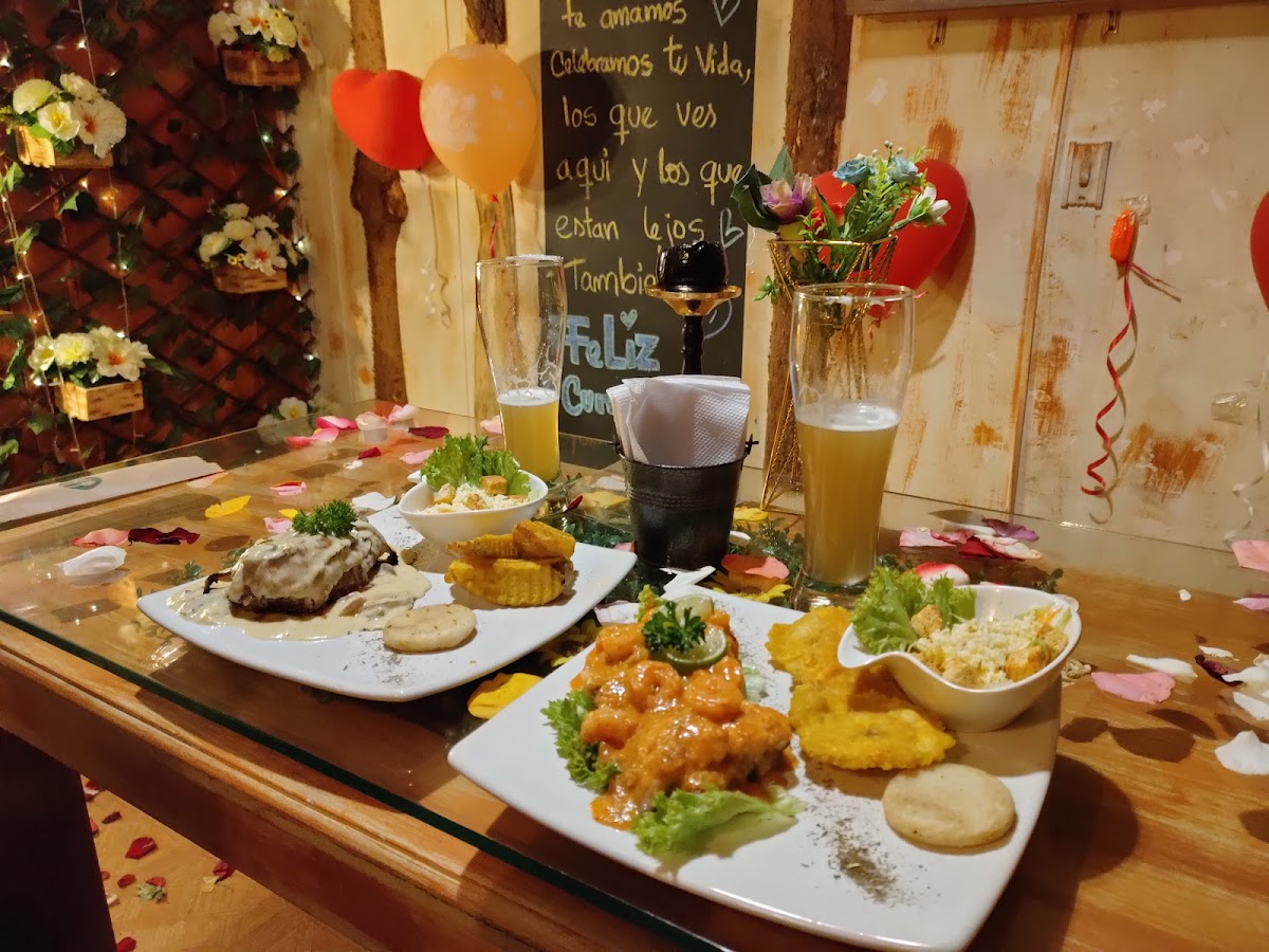 Rustic Restaurante Lounge Photo 4