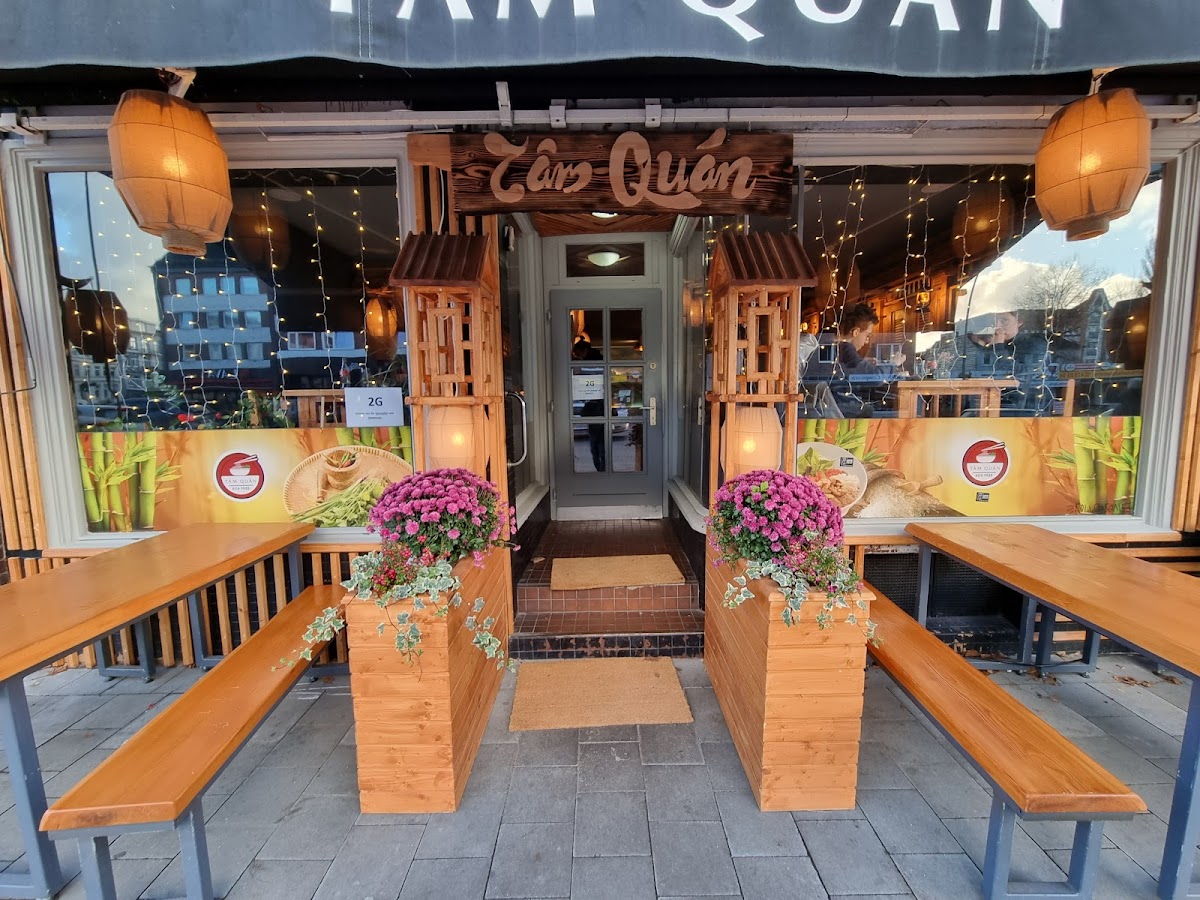 Tâm Quán - Vietnamese Restaurant